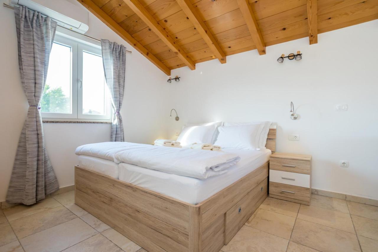 Holiday House Toici Nenadici  Ngoại thất bức ảnh